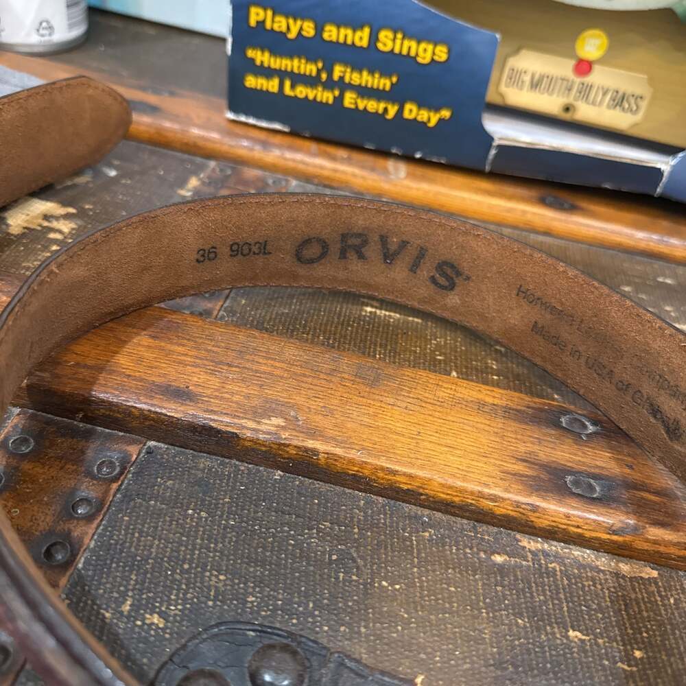 Orvis Mens 12 GA 1856 Leather Gauge Shotgun Brown Belt Sz36 with Brass Buckle - Picture 2 of 4